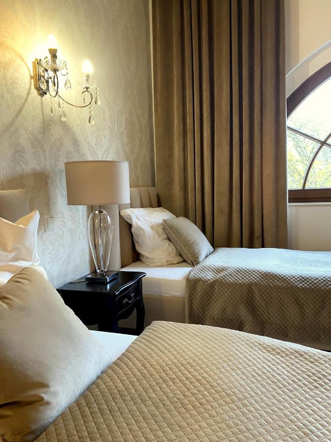 Palac Jablonowo Bed & Breakfast Ujście
