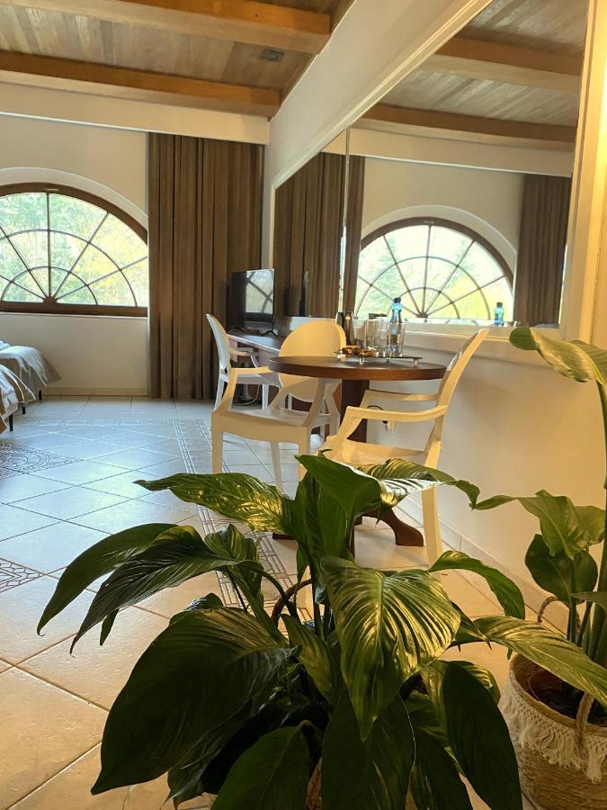 Palac Jablonowo Bed & Breakfast